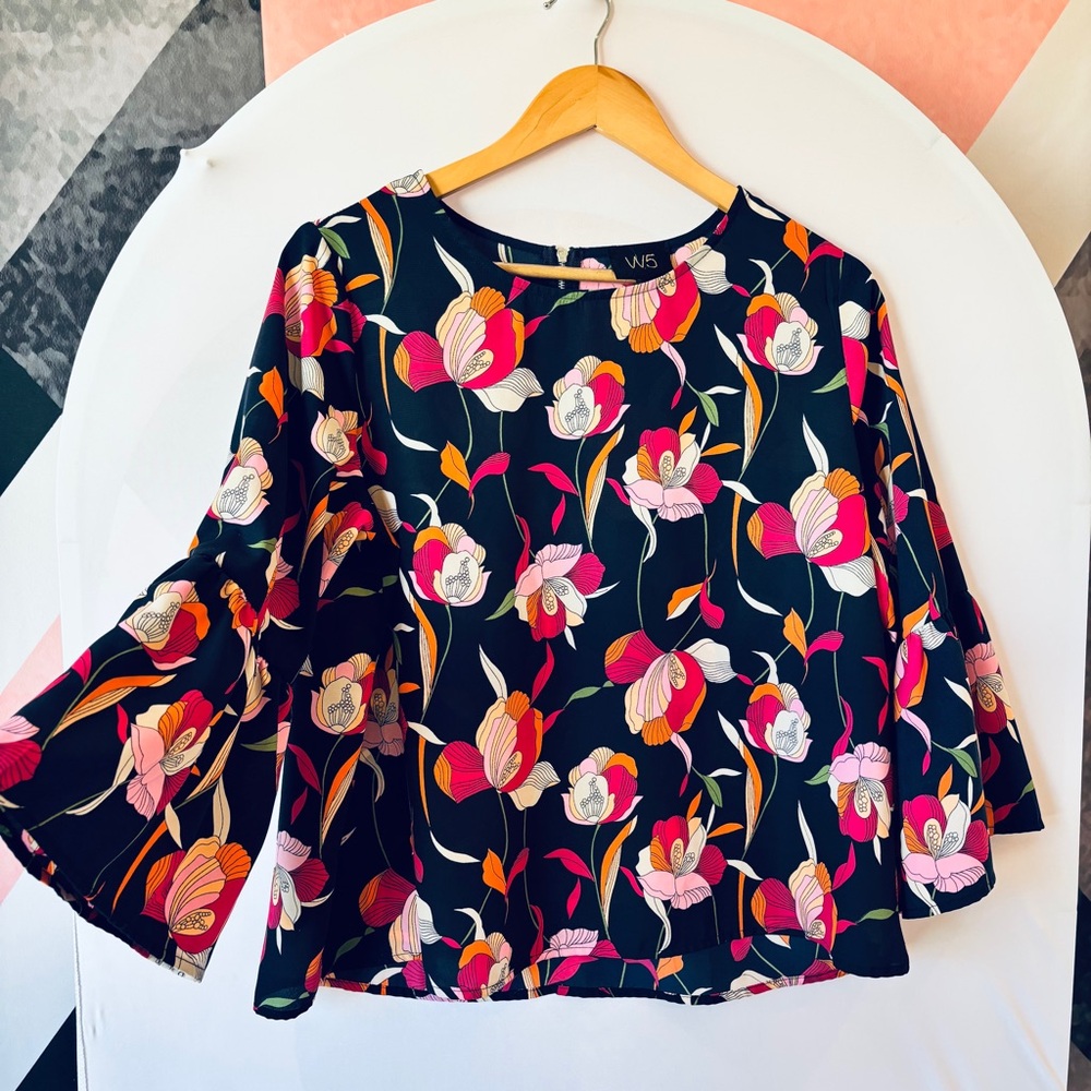 W5 Women's Floral Bell Sleeve Blouse - Black and Pink